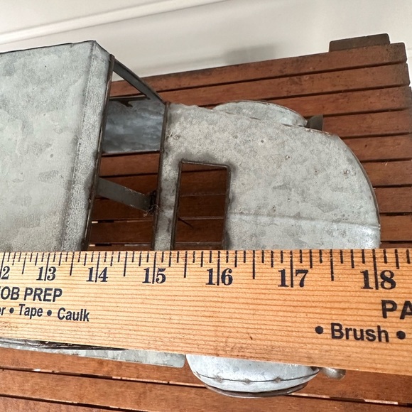 Hobby Lobby Galvanized Metal Truck Decor - Silver - Picture 6 of 7
